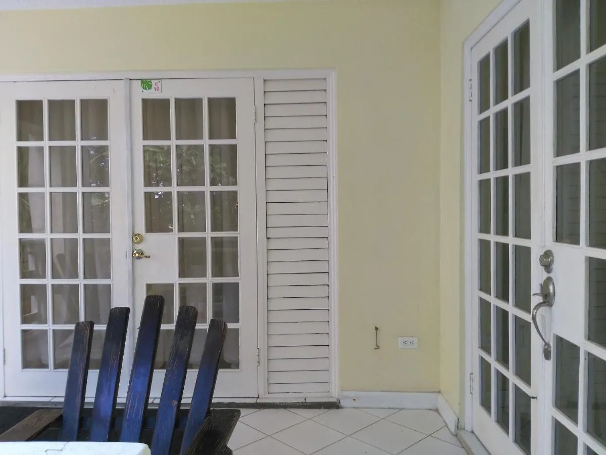 Daire Mystic Ridge Apt 2 Plus 6 Ocho Rios